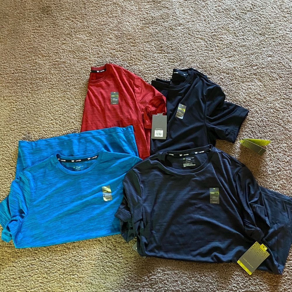 (4) Tek Gear Dry Tek Moisture Wicking Tees NWT